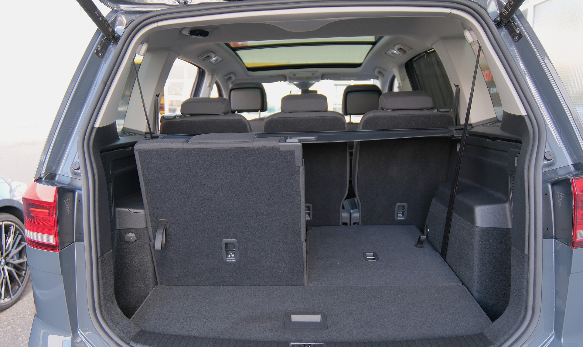 VW Touran 1.5 TSI EVO Comfortline United R Line DSG-image-13