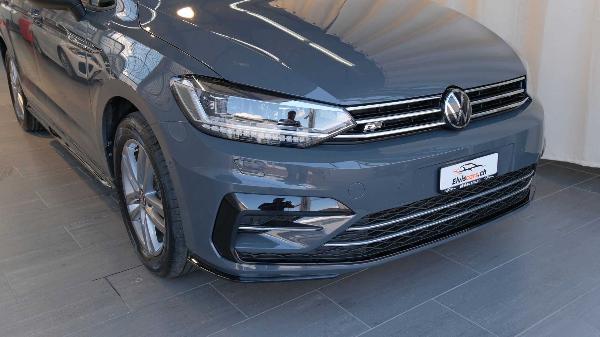 VW Touran 1.5 TSI EVO Comfortline United R Line DSG-image-28