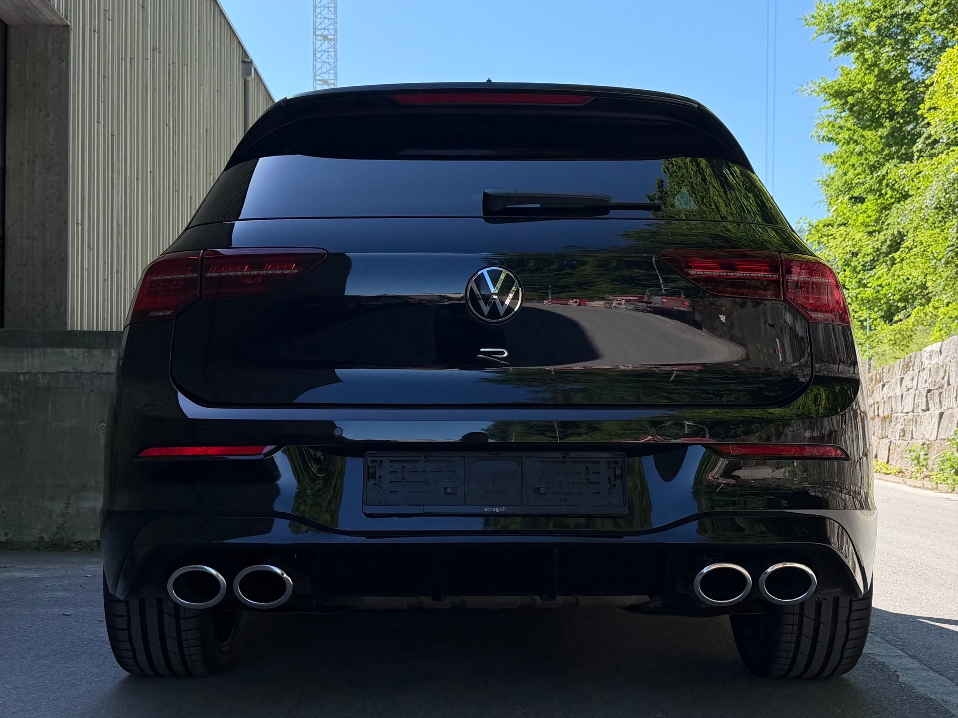 VW Golf 2.0 TSI R DSG 4Motion-image-8