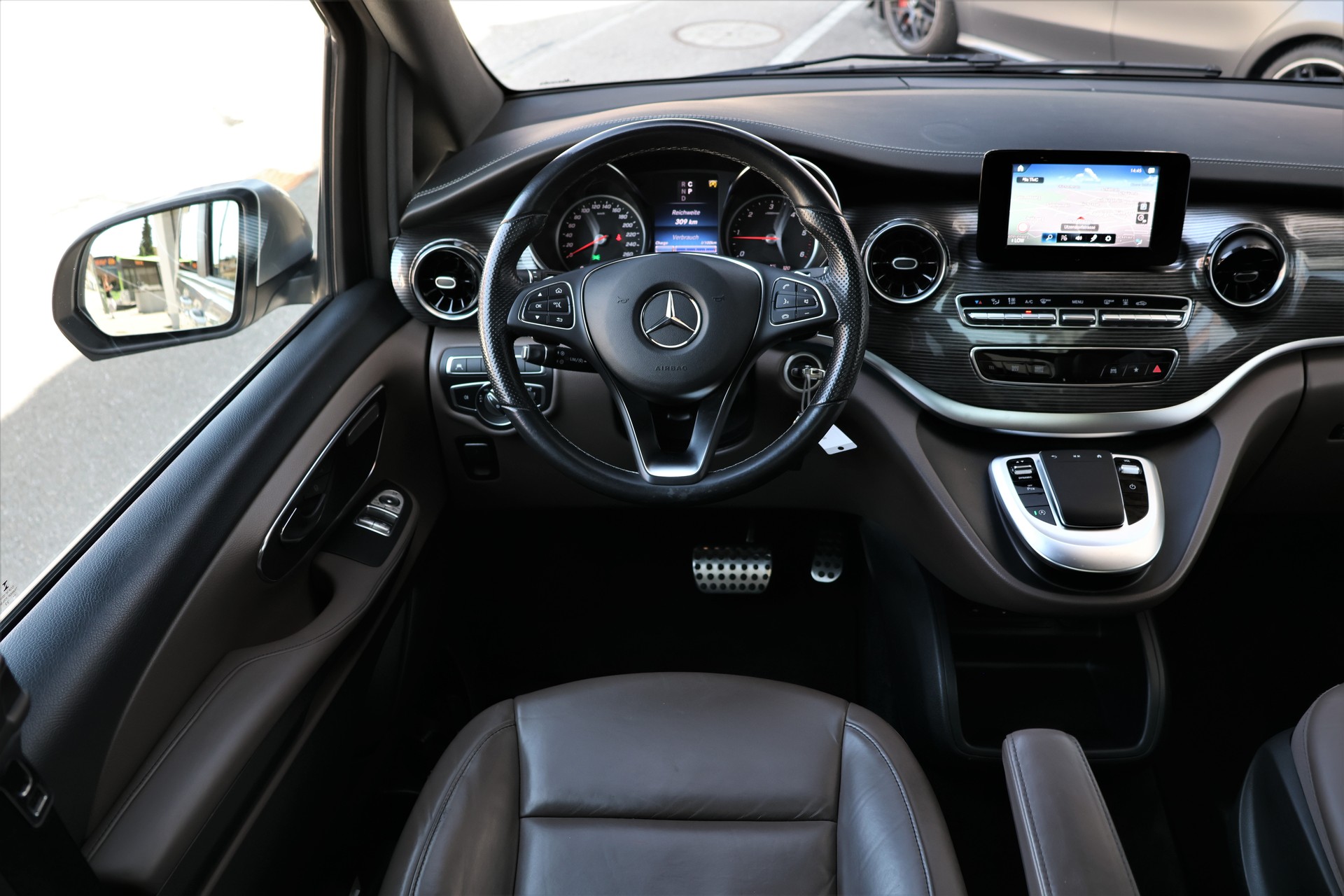 MERCEDES-BENZ V 250 d lang Avantgarde 9G-Tronic (CH) 7Plätzer-image-16