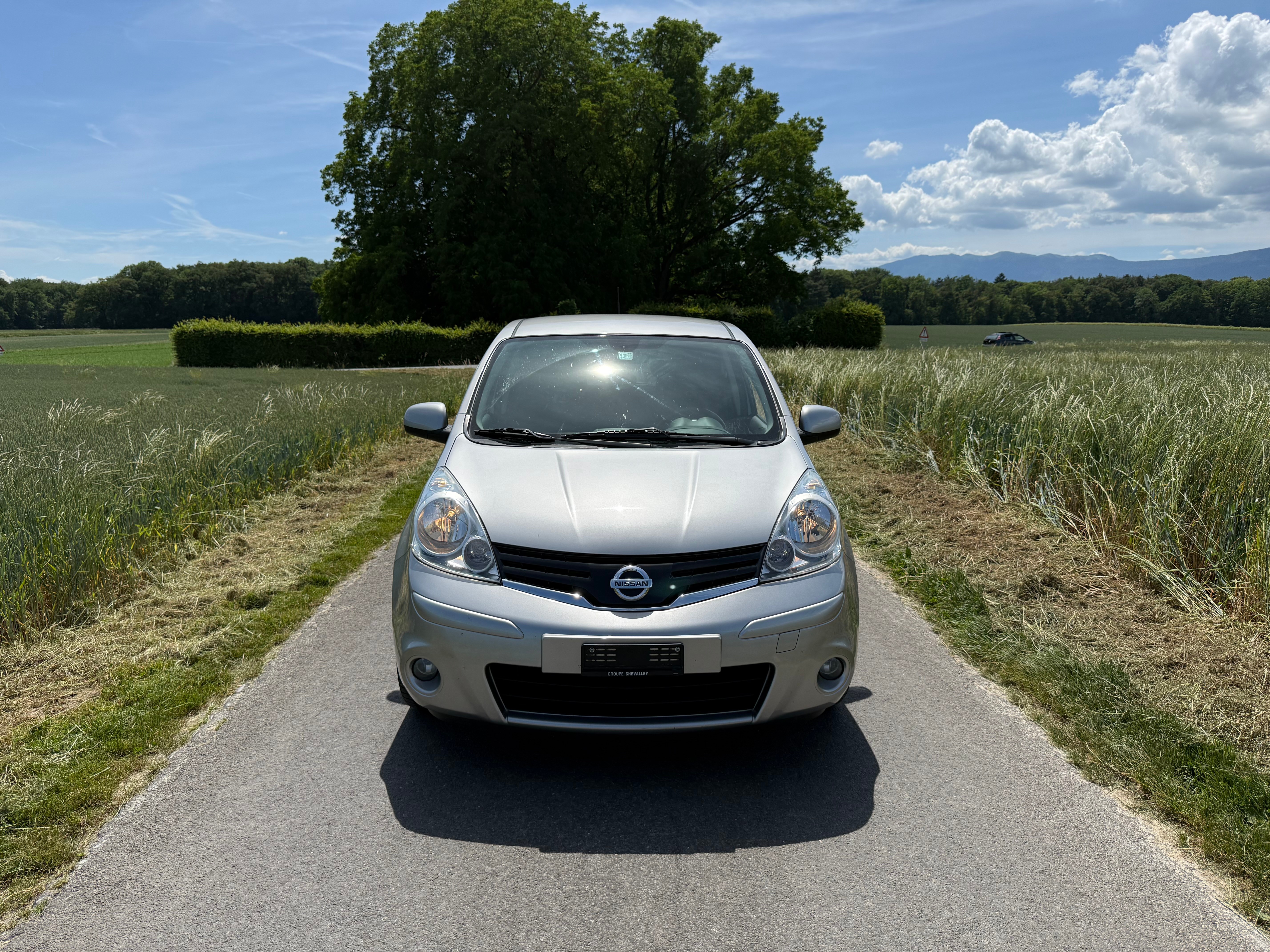 Car photo