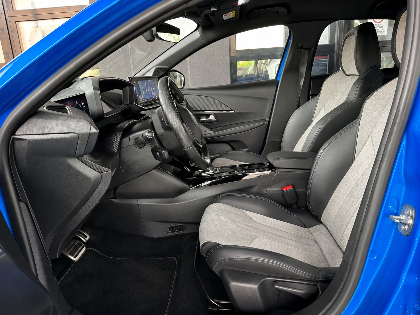 PEUGEOT 208 Elektrik GT (e-208)-image-7