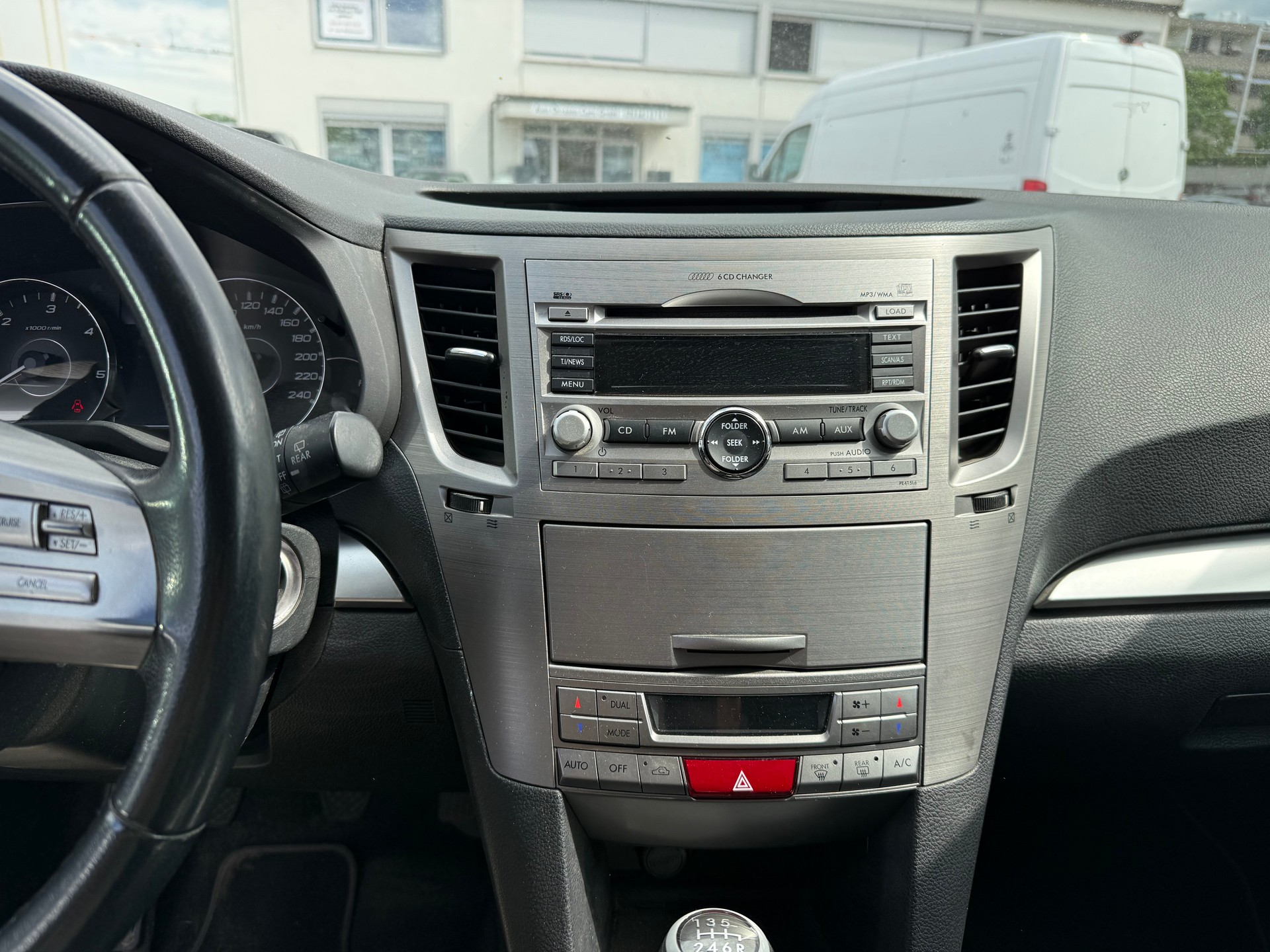 SUBARU Legacy 2.0D Swiss AWD-image-6