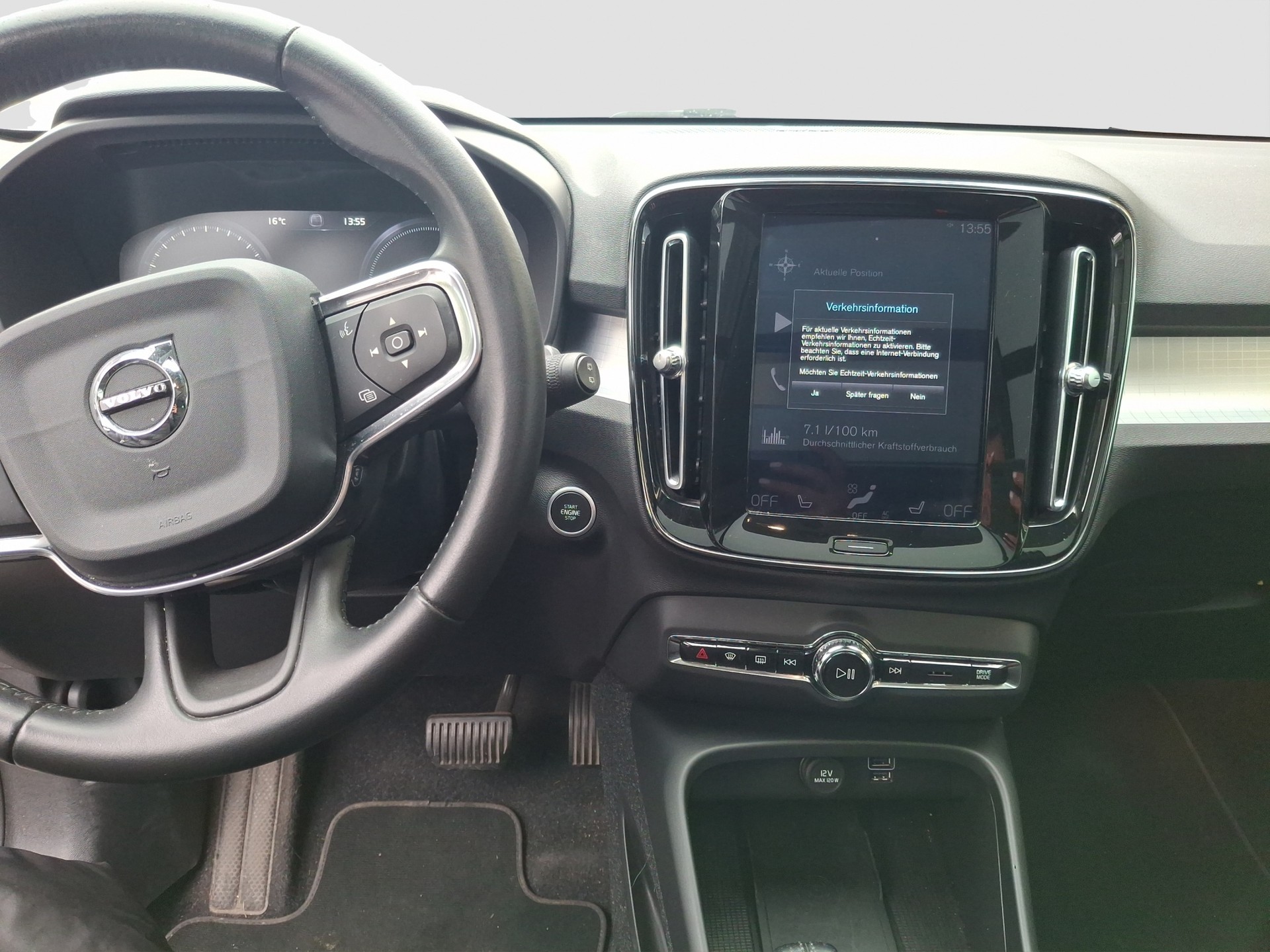 VOLVO XC40 T5 TwE R-Design DCT-image-5