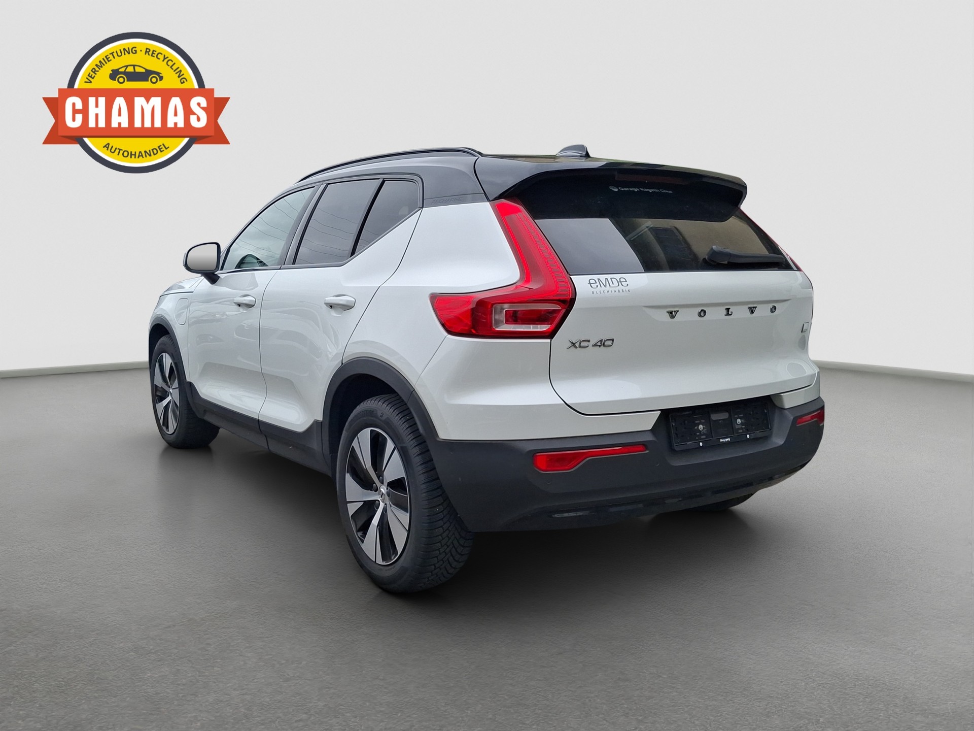 VOLVO XC40 T5 TwE R-Design DCT-image-3