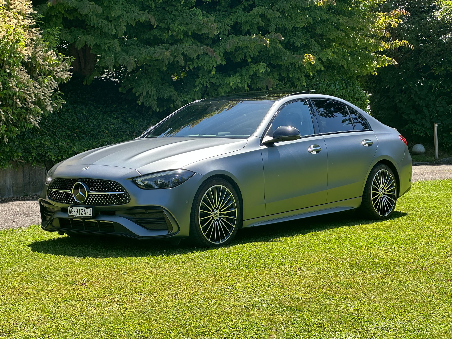 MERCEDES-BENZ C 220 d 4Matic AMG Line-image-2