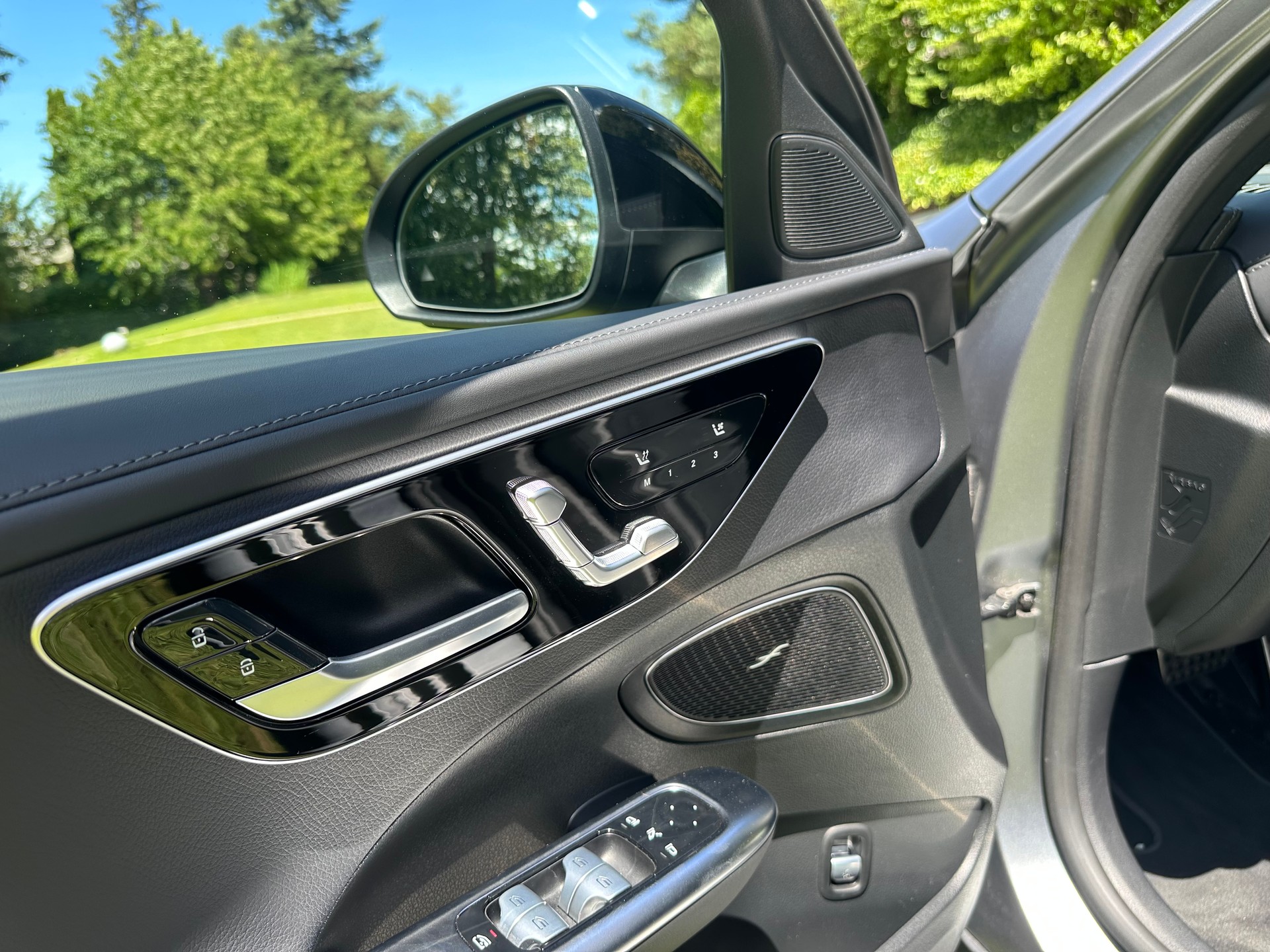 MERCEDES-BENZ C 220 d 4Matic AMG Line-image-10
