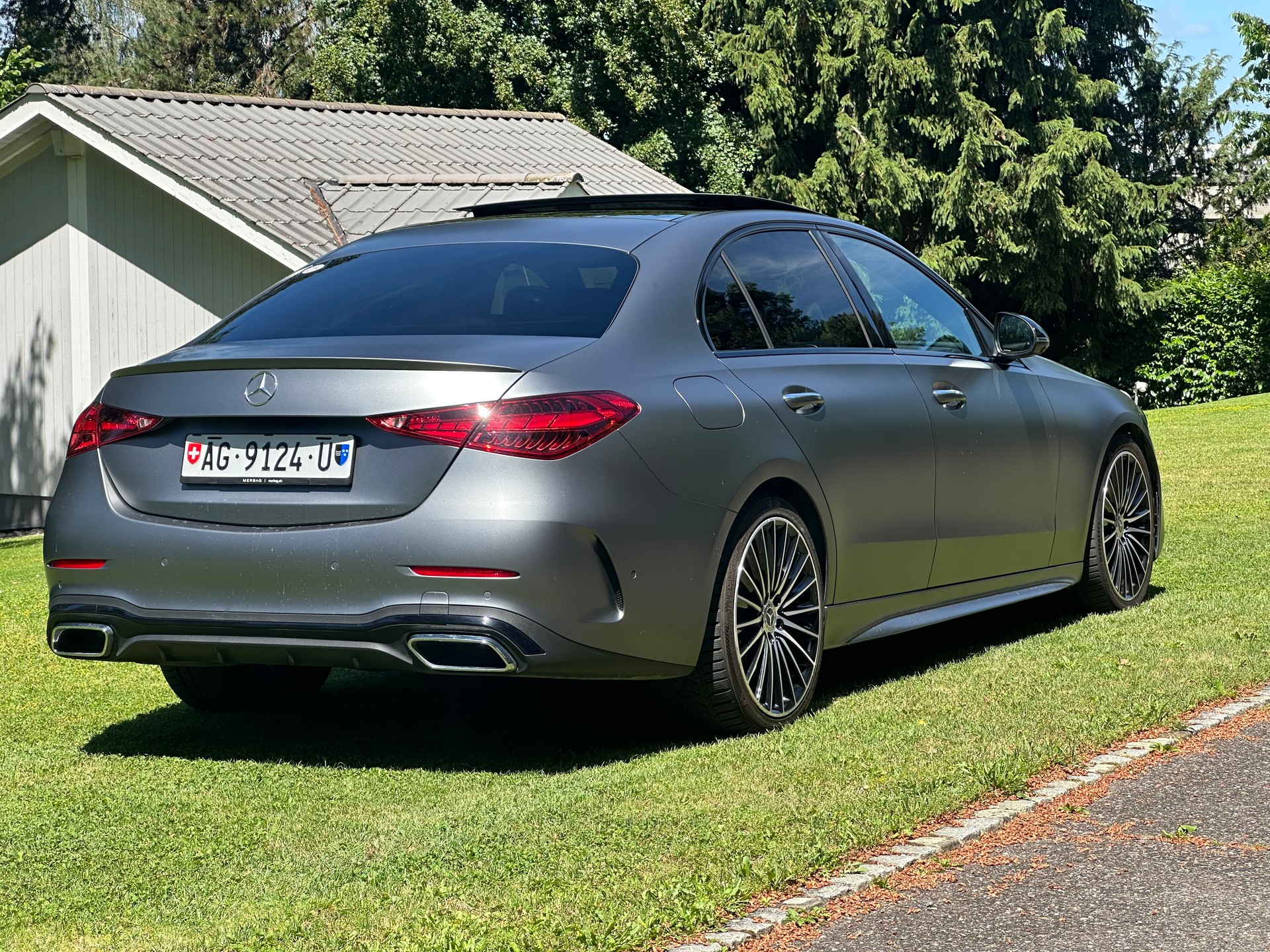 MERCEDES-BENZ C 220 d 4Matic AMG Line-image-5