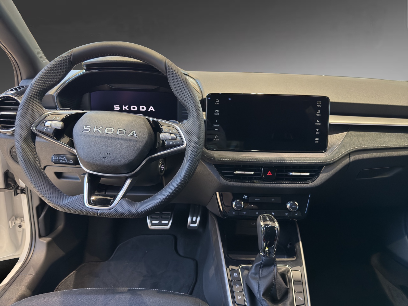 SKODA Fabia 1.0 TSI Dynamic DSG-image-7