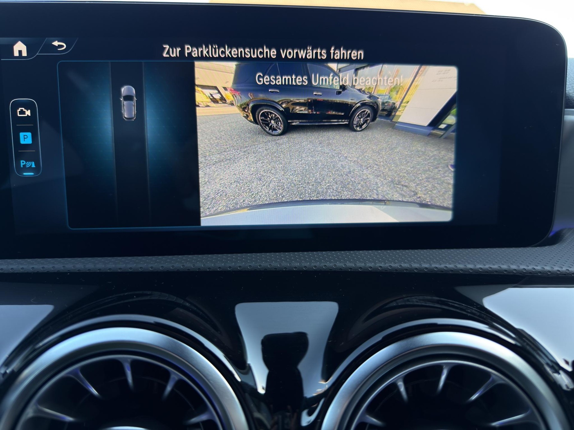 MERCEDES-BENZ A 220 AMG Line 4m-image-22