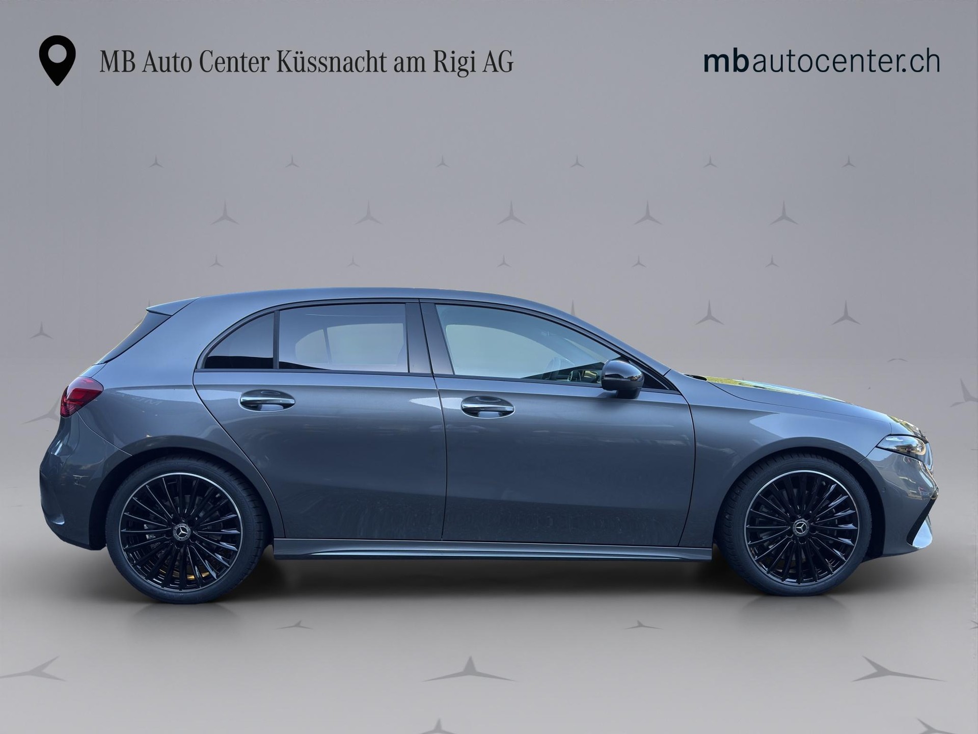MERCEDES-BENZ A 220 AMG Line 4m-image-7