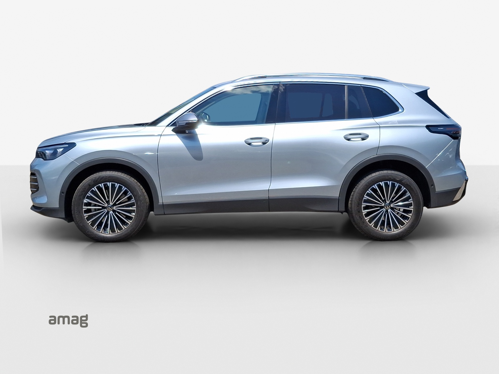 VW Tiguan 2.0 TSI DSG Elegance 4Motion-image-1