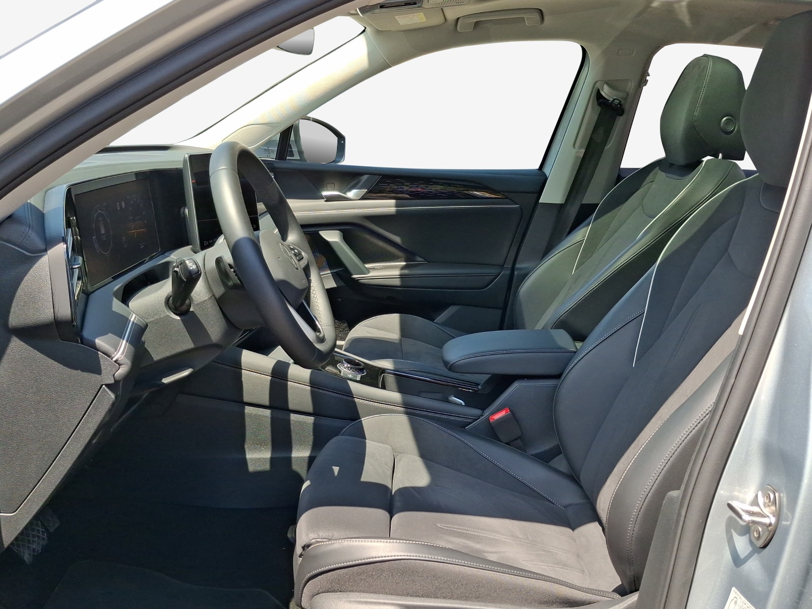 VW Tiguan 2.0 TSI DSG Elegance 4Motion-image-7