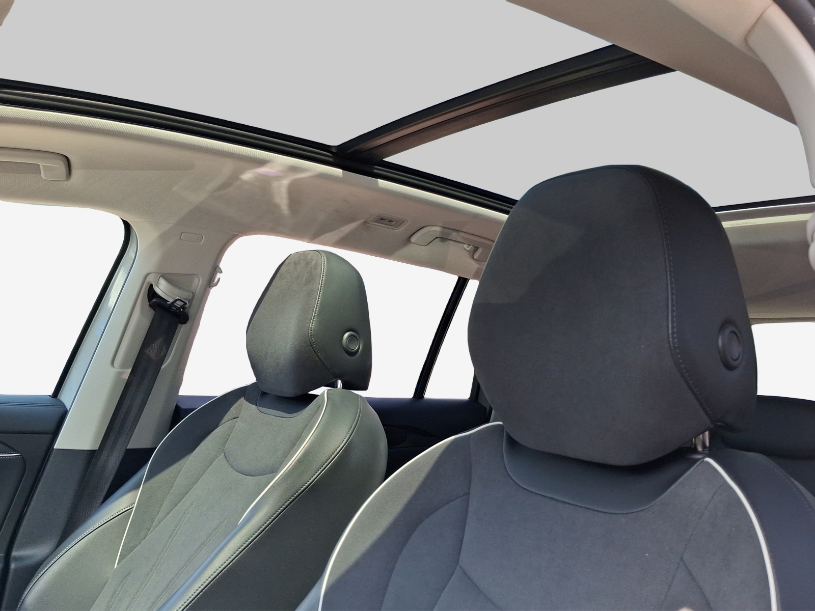 VW Tiguan 2.0 TSI DSG Elegance 4Motion-image-14