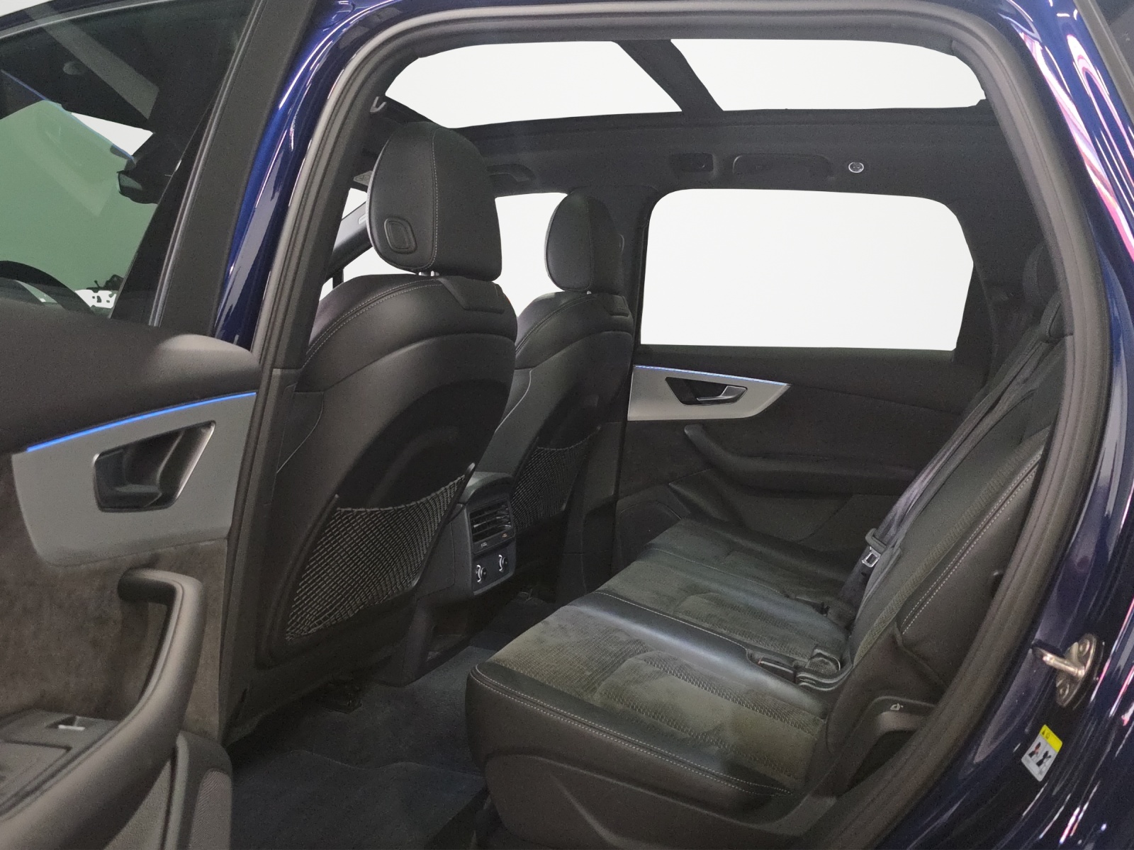 AUDI SQ7 4.0 TDI quattro tiptronic-image-14