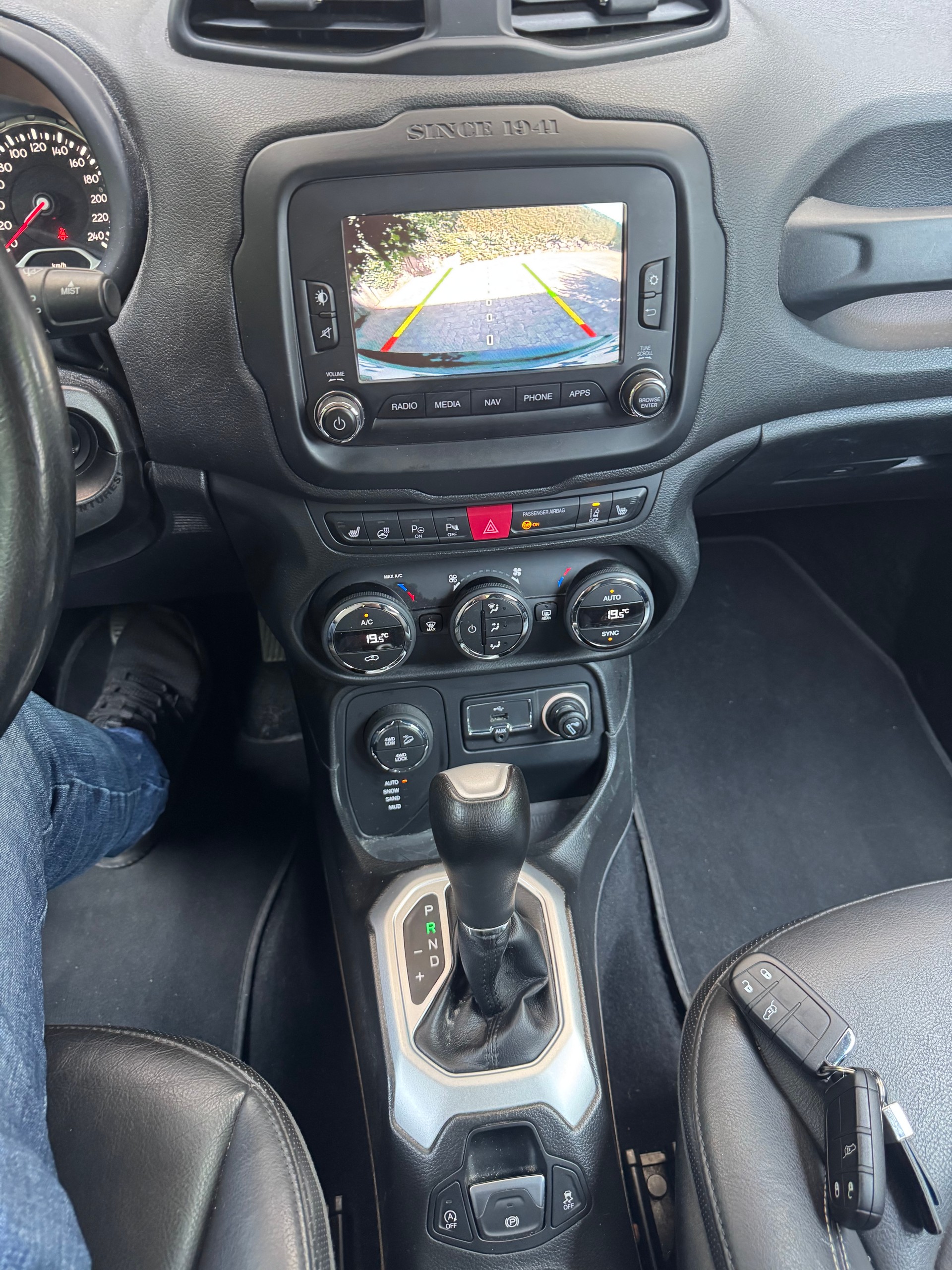 JEEP Renegade 2.0 CRD Limited AWD + Low Range 9ATX-image-11