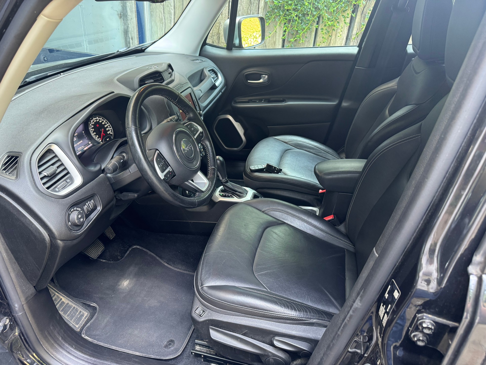 JEEP Renegade 2.0 CRD Limited AWD + Low Range 9ATX-image-8
