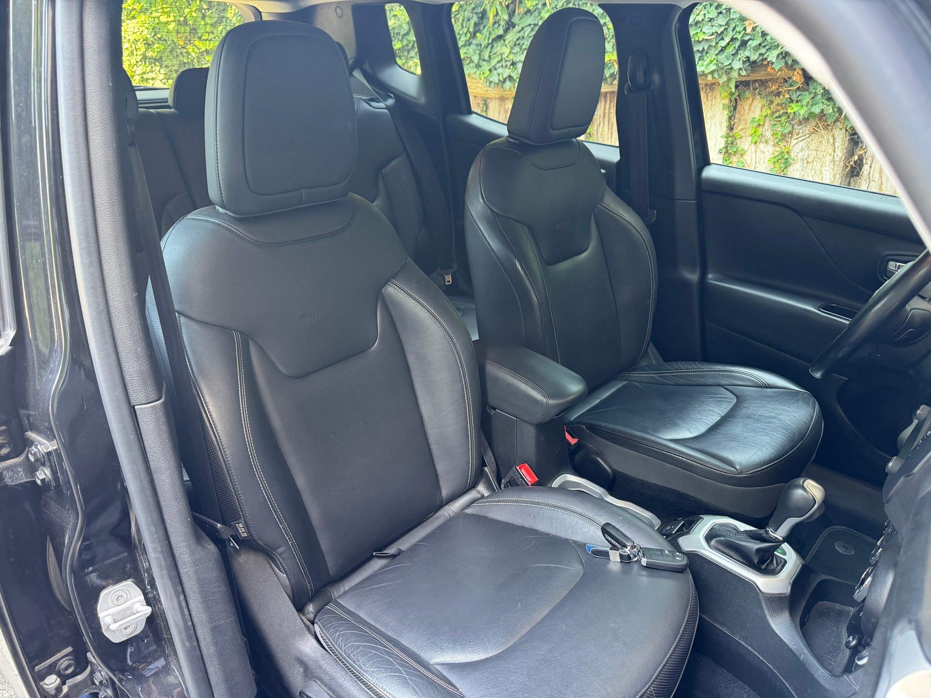 JEEP Renegade 2.0 CRD Limited AWD + Low Range 9ATX-image-9