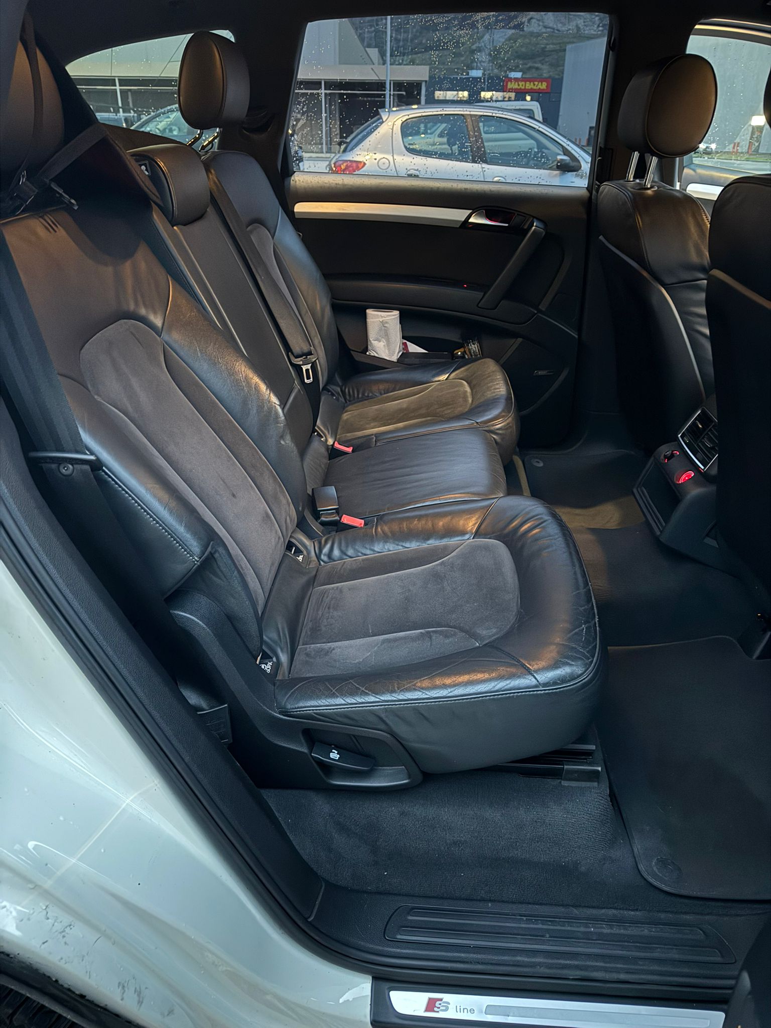 AUDI Q7 3.0 TDI quattro tiptronic S-line-image-4