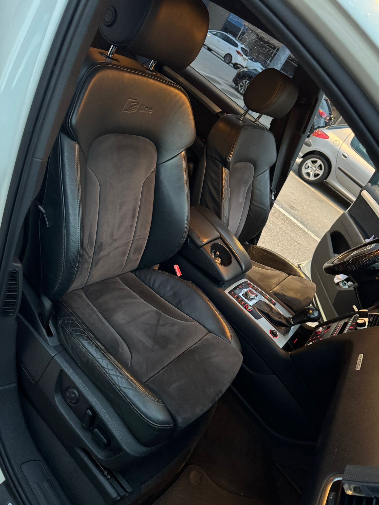 AUDI Q7 3.0 TDI quattro tiptronic S-line-image-7