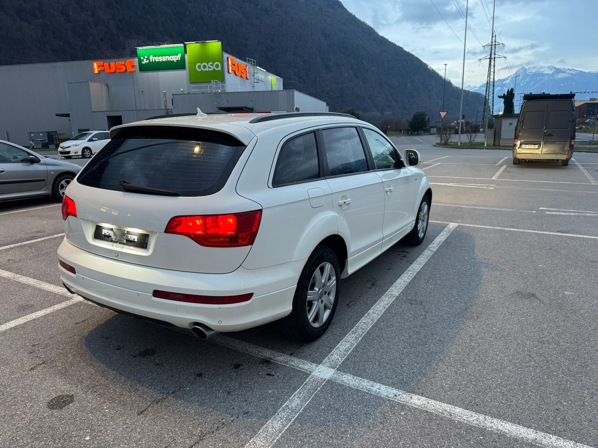 AUDI Q7 3.0 TDI quattro tiptronic S-line-image-3