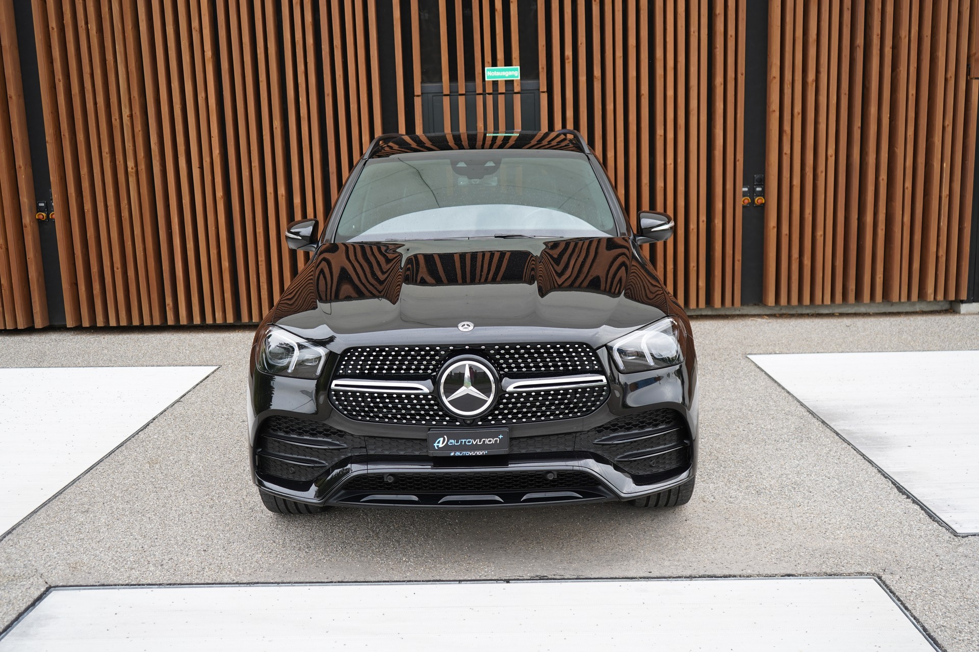 MERCEDES-BENZ GLE 450 4MATIC AMG LINE BLACK 9G-TRONIC l 367 PS-image-10