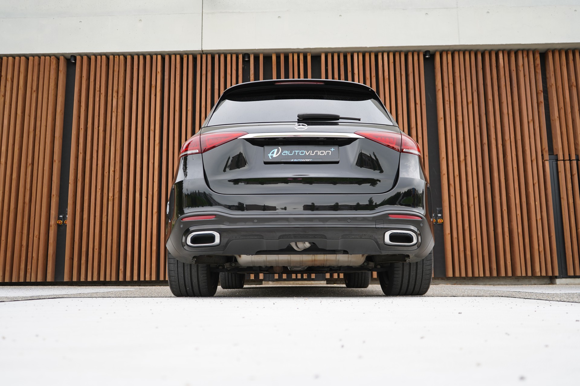 MERCEDES-BENZ GLE 450 4MATIC AMG LINE BLACK 9G-TRONIC l 367 PS-image-13