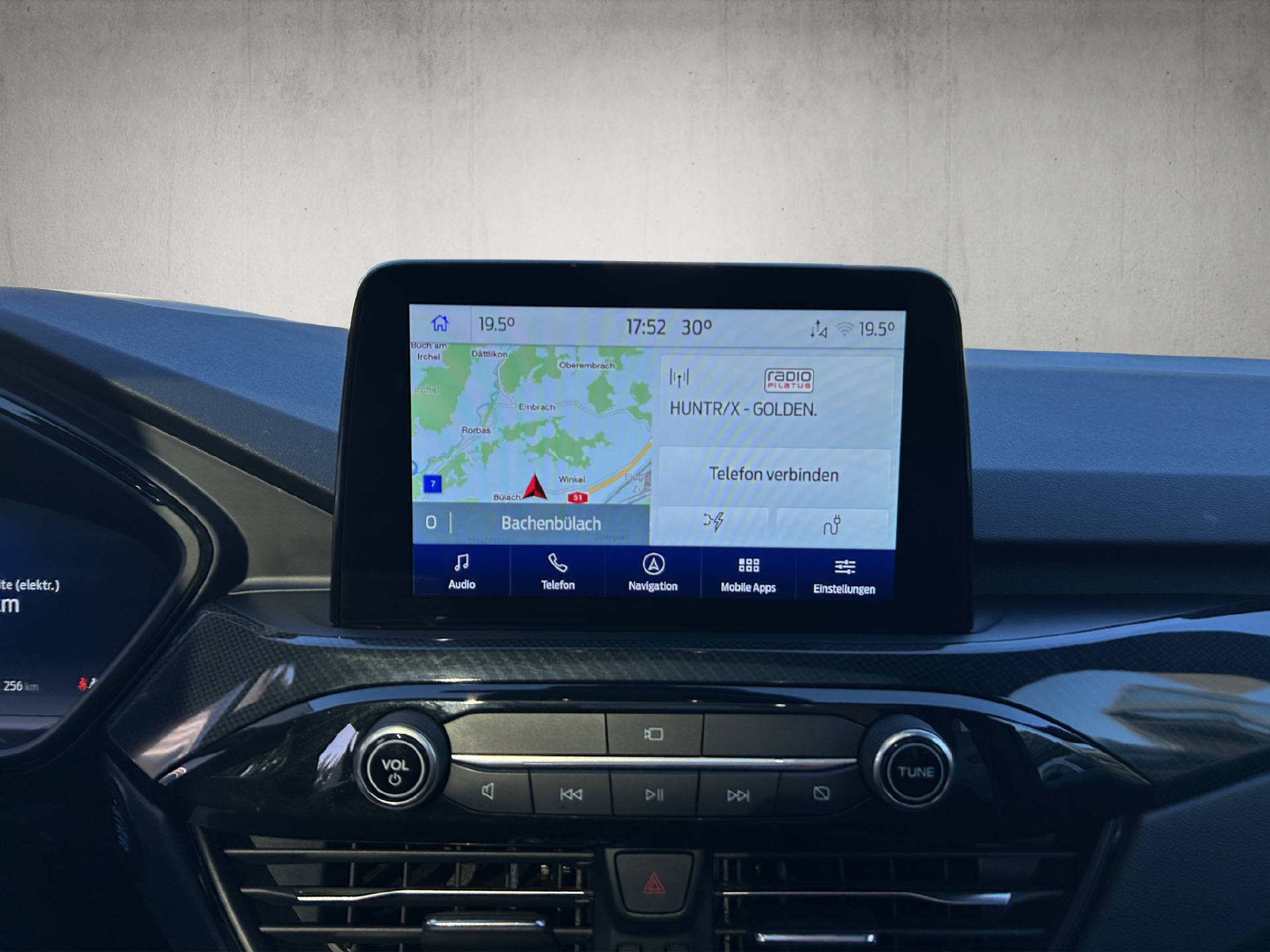 FORD Kuga 2.5 Plug-in Hybrid ST-Line X-image-15