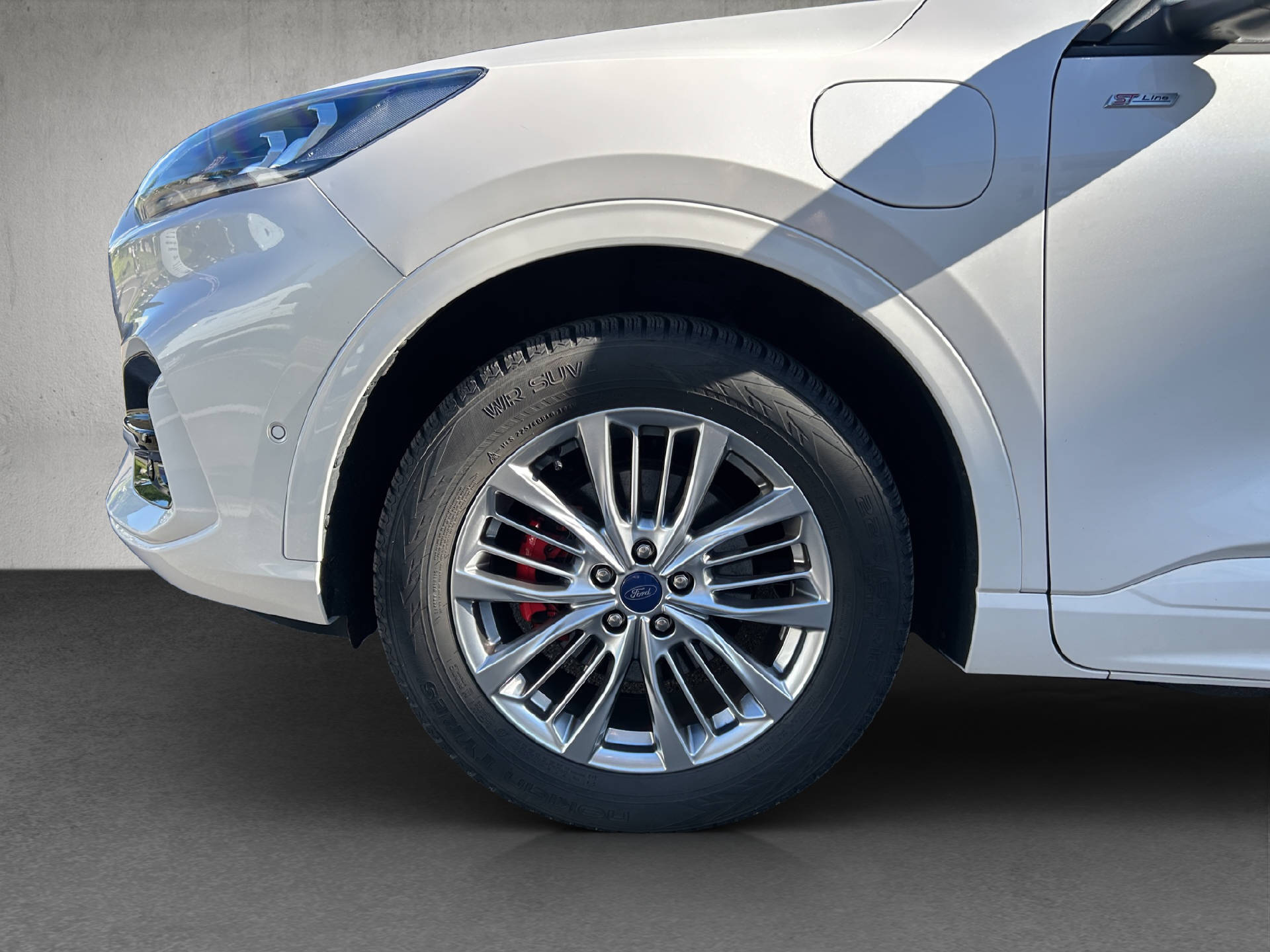 FORD Kuga 2.5 Plug-in Hybrid ST-Line X-image-22