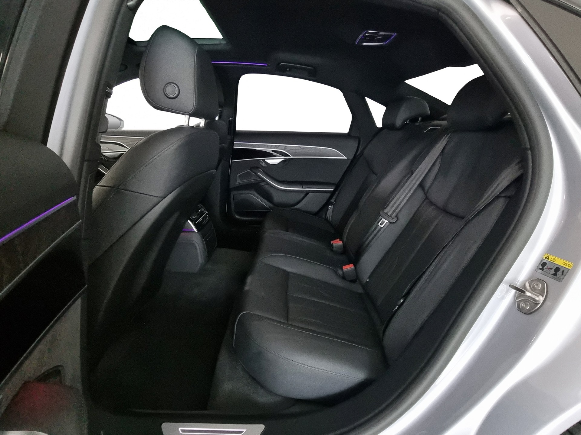 AUDI A8 3.0 TFSI V6 quattro 8-Gang tiptronic-image-6