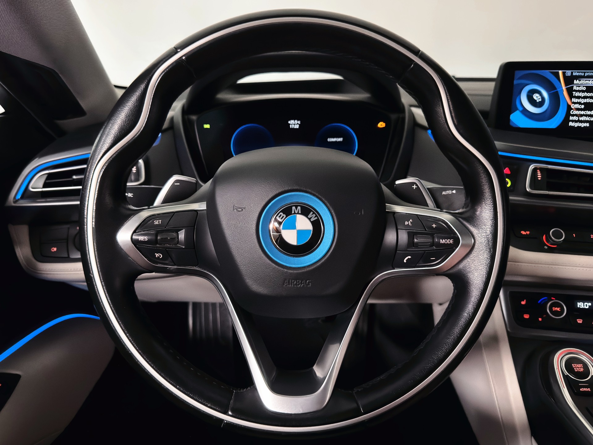 BMW i8 Coupé-image-20