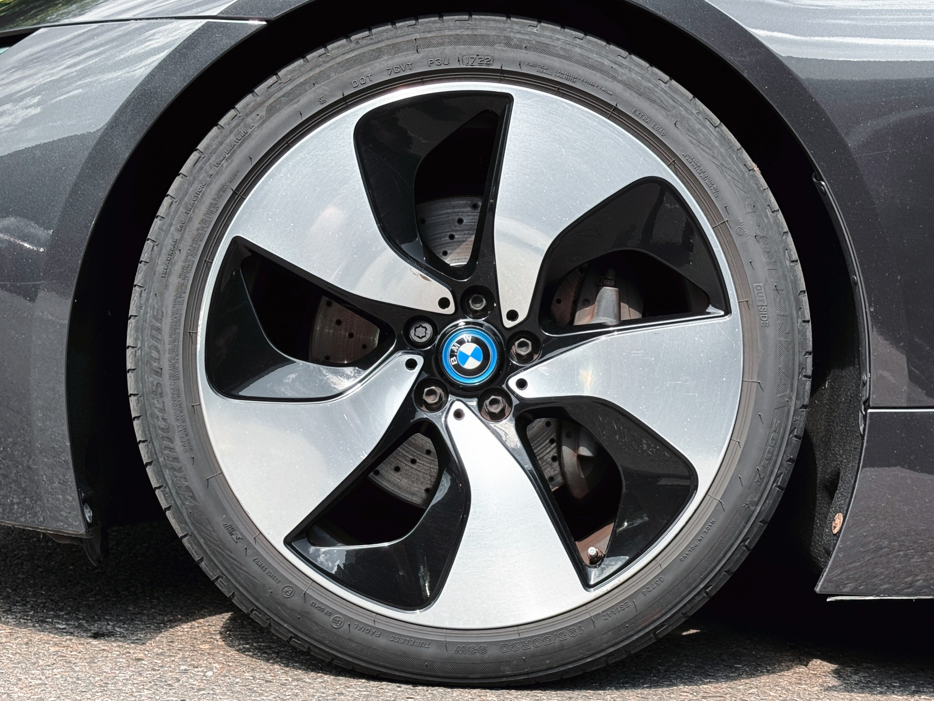 BMW i8 Coupé-image-7