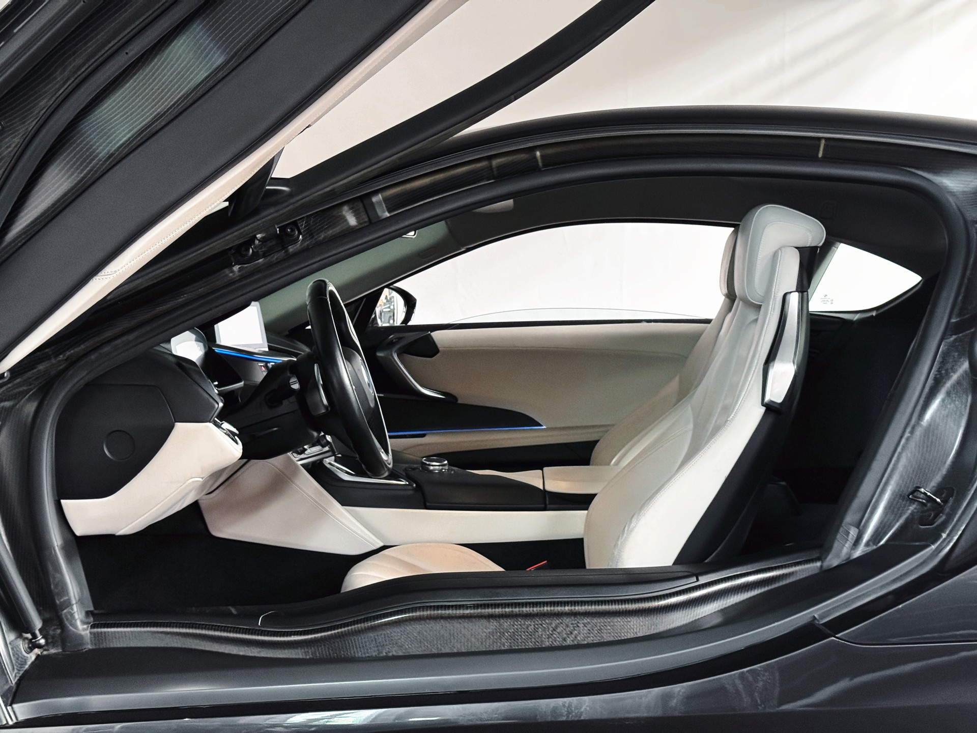 BMW i8 Coupé-image-12