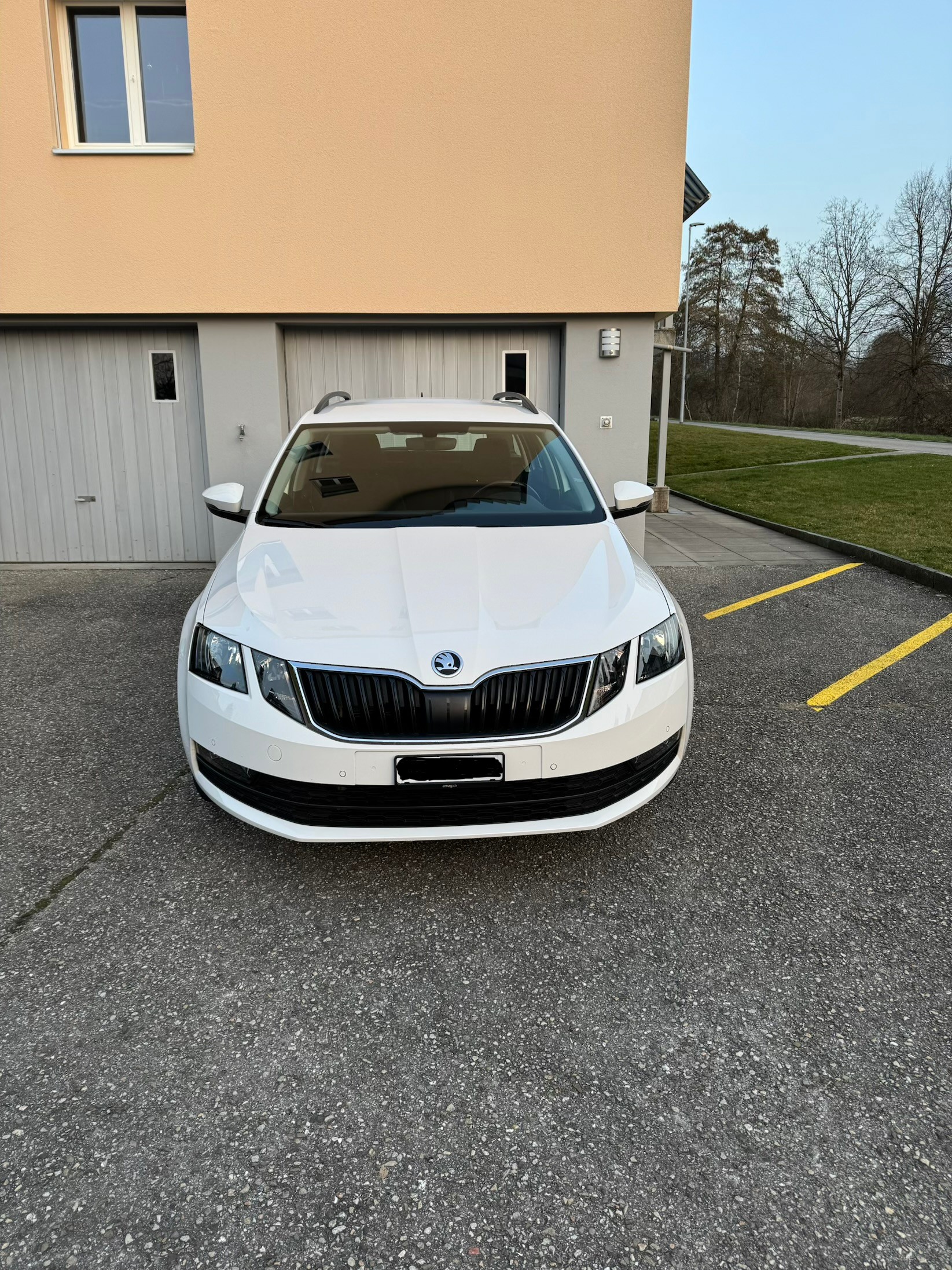 SKODA 1.6 TDI 115 Ambition 4x4-image-0