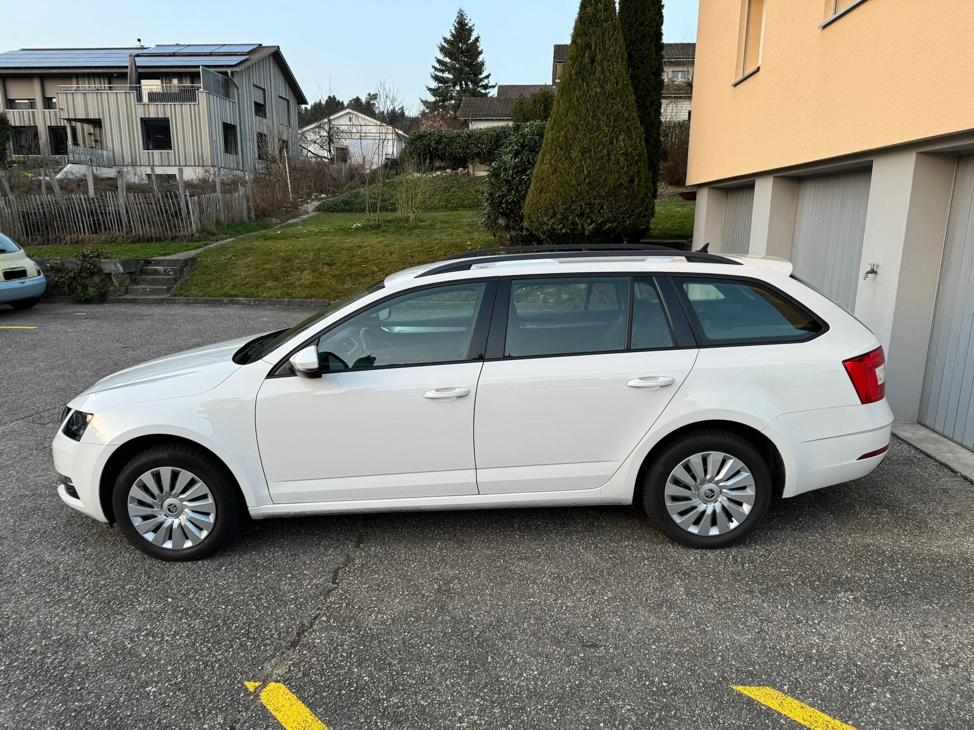 SKODA 1.6 TDI 115 Ambition 4x4-image-1