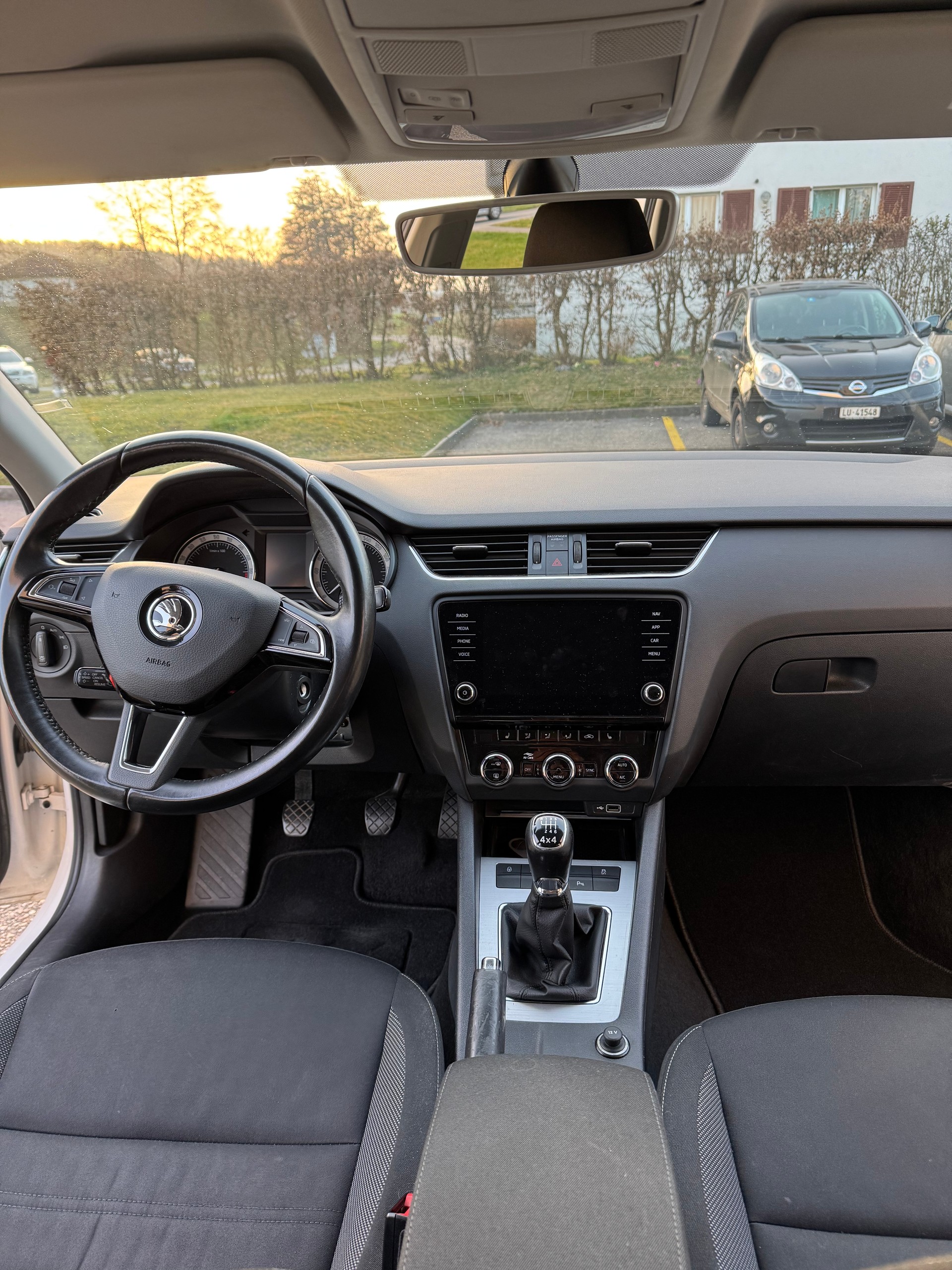 SKODA 1.6 TDI 115 Ambition 4x4-image-5