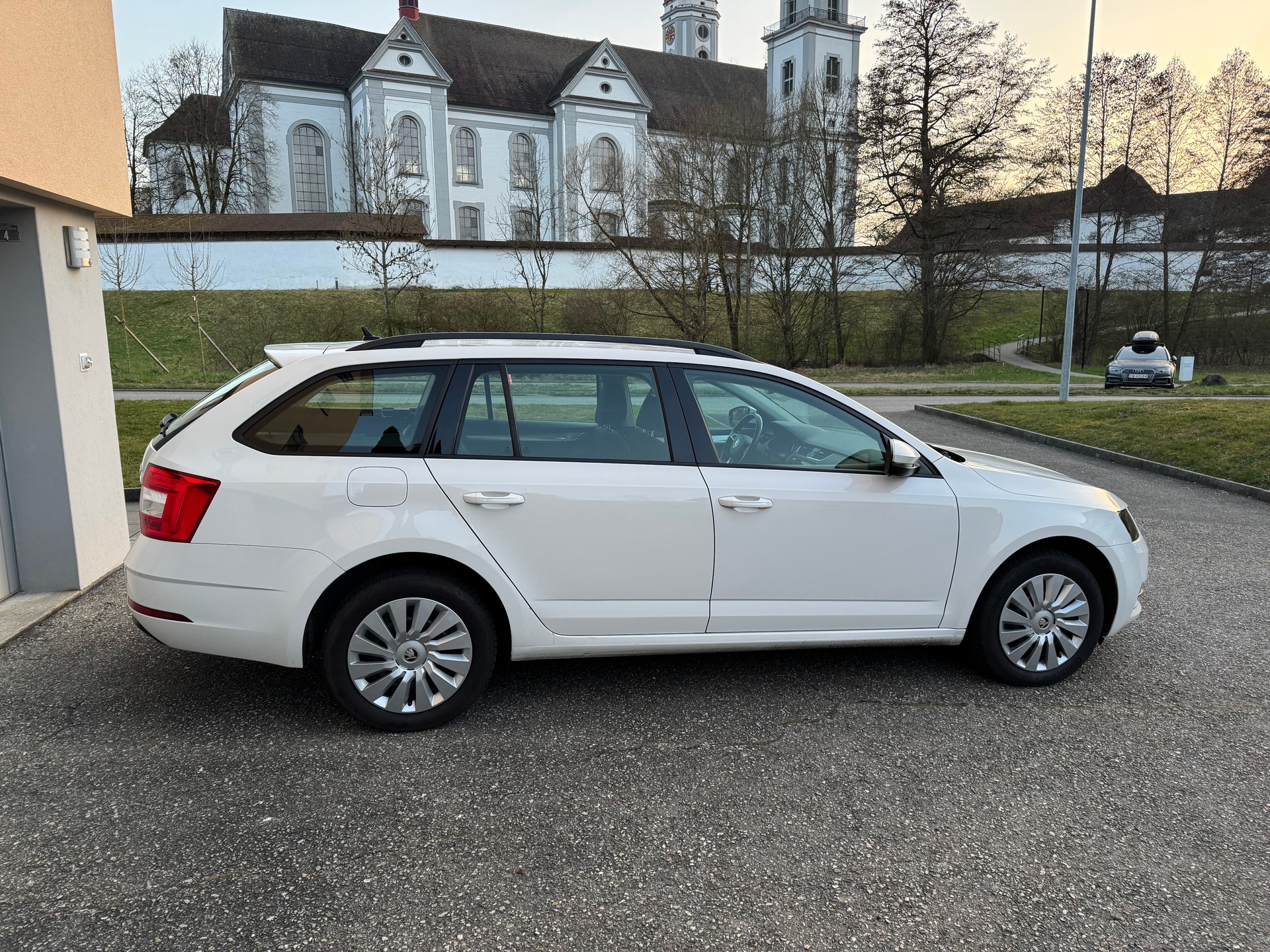 SKODA 1.6 TDI 115 Ambition 4x4-image-2