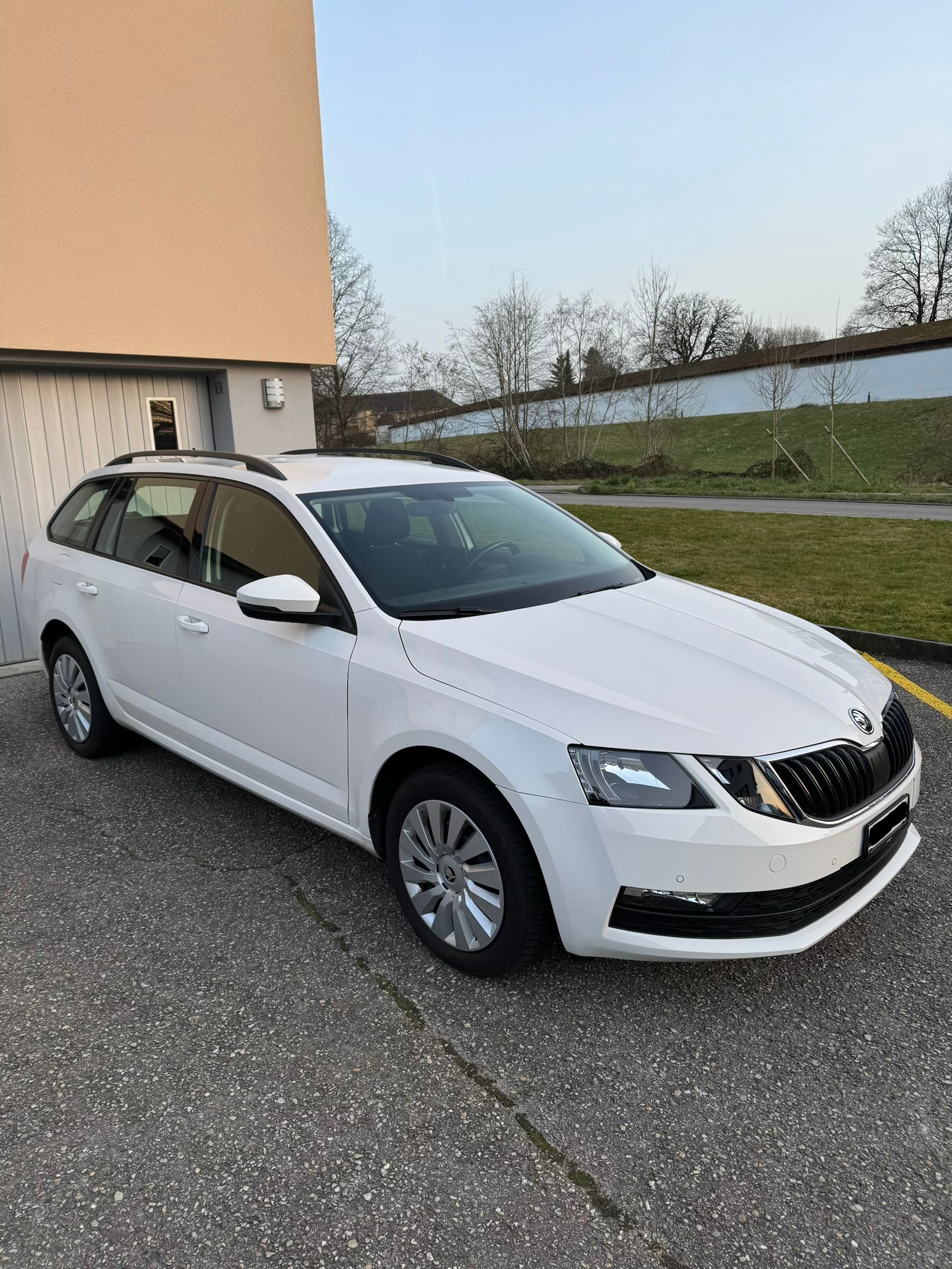 SKODA 1.6 TDI 115 Ambition 4x4-image-6