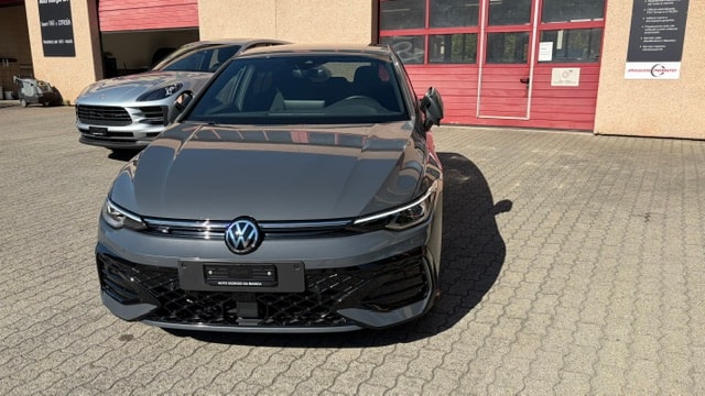 VW Golf 1.5 e TSI mHEV R-Line DSG-image-1