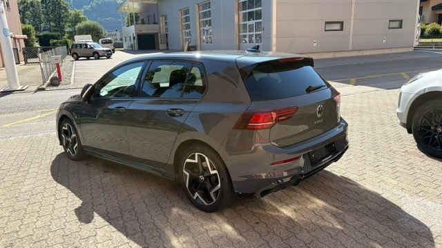 VW Golf 1.5 e TSI mHEV R-Line DSG-image-5