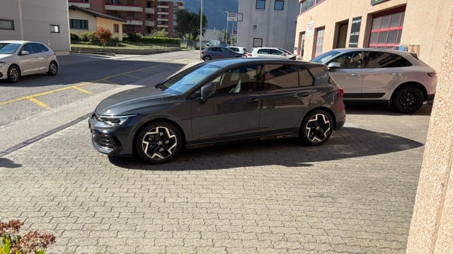 VW Golf 1.5 e TSI mHEV R-Line DSG-image-6