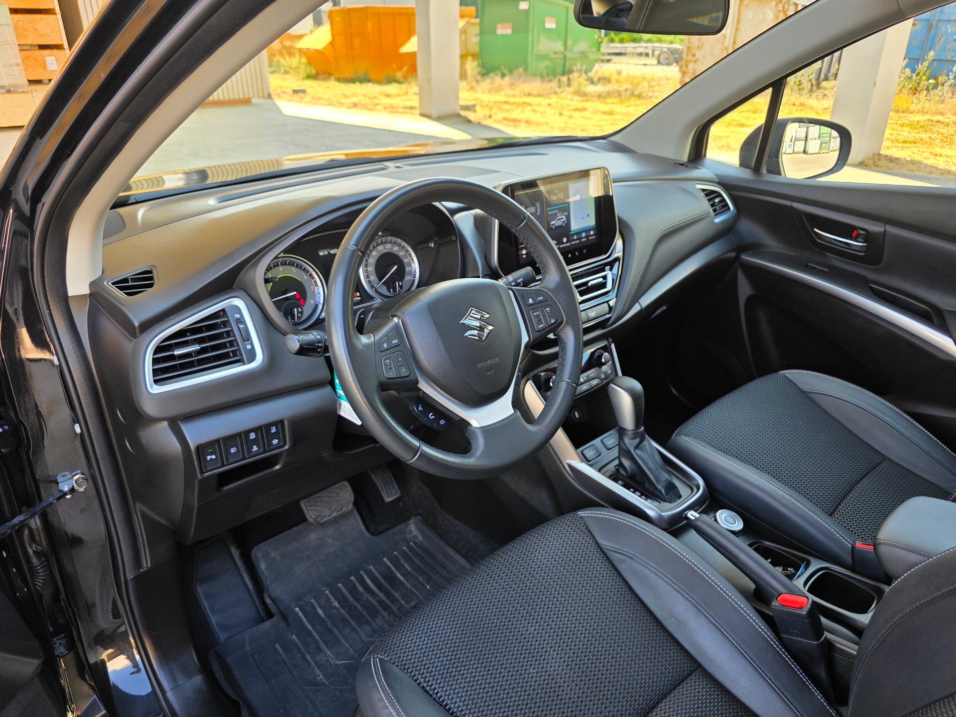SUZUKI SX4 S-Cross 1.4 16V Piz Sulai Top Hybrid 4WD Automatic-image-9