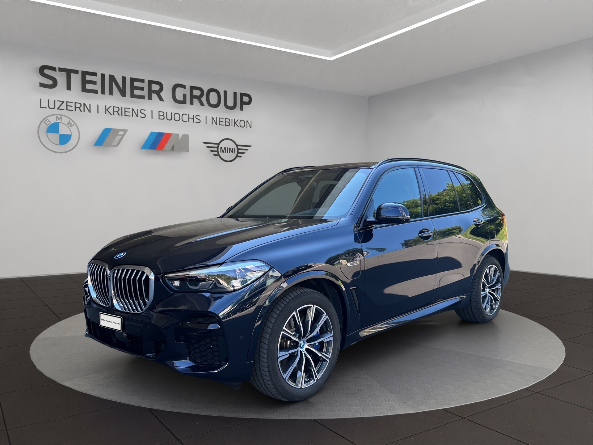 BMW X5 xDrive45e M Sport Steptronic-image-0