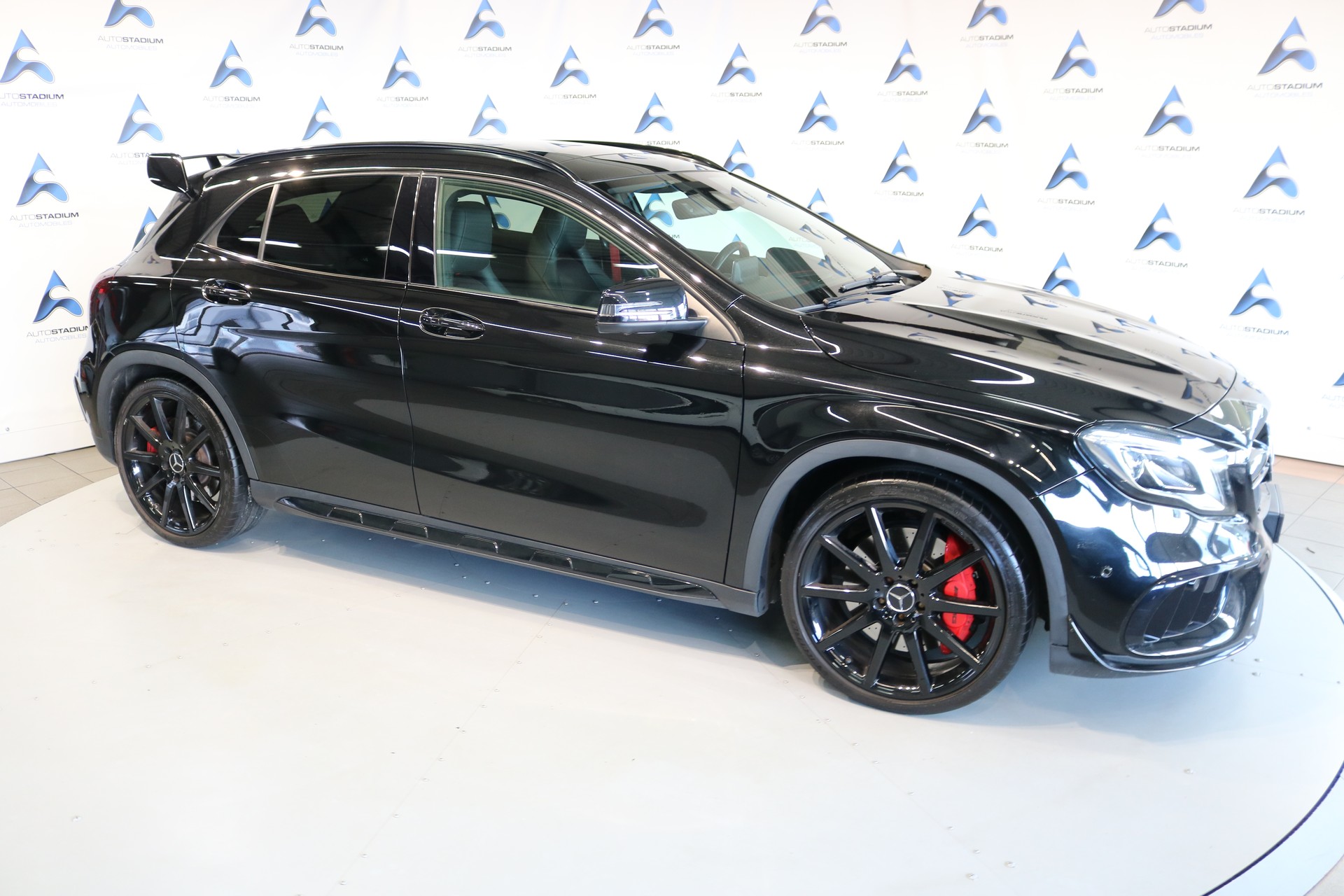 MERCEDES-BENZ GLA 45 AMG Night Edition 4Matic 7G-DCT-image-21