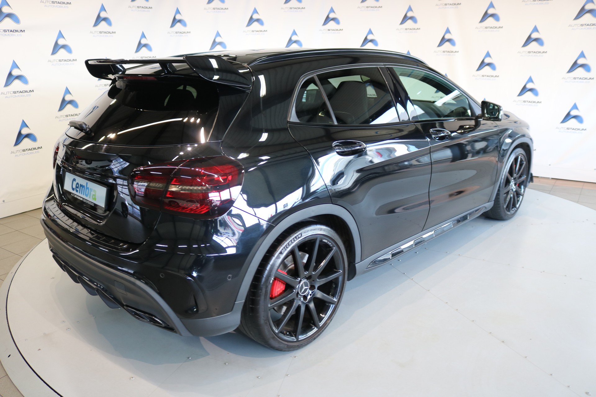 MERCEDES-BENZ GLA 45 AMG Night Edition 4Matic 7G-DCT-image-18