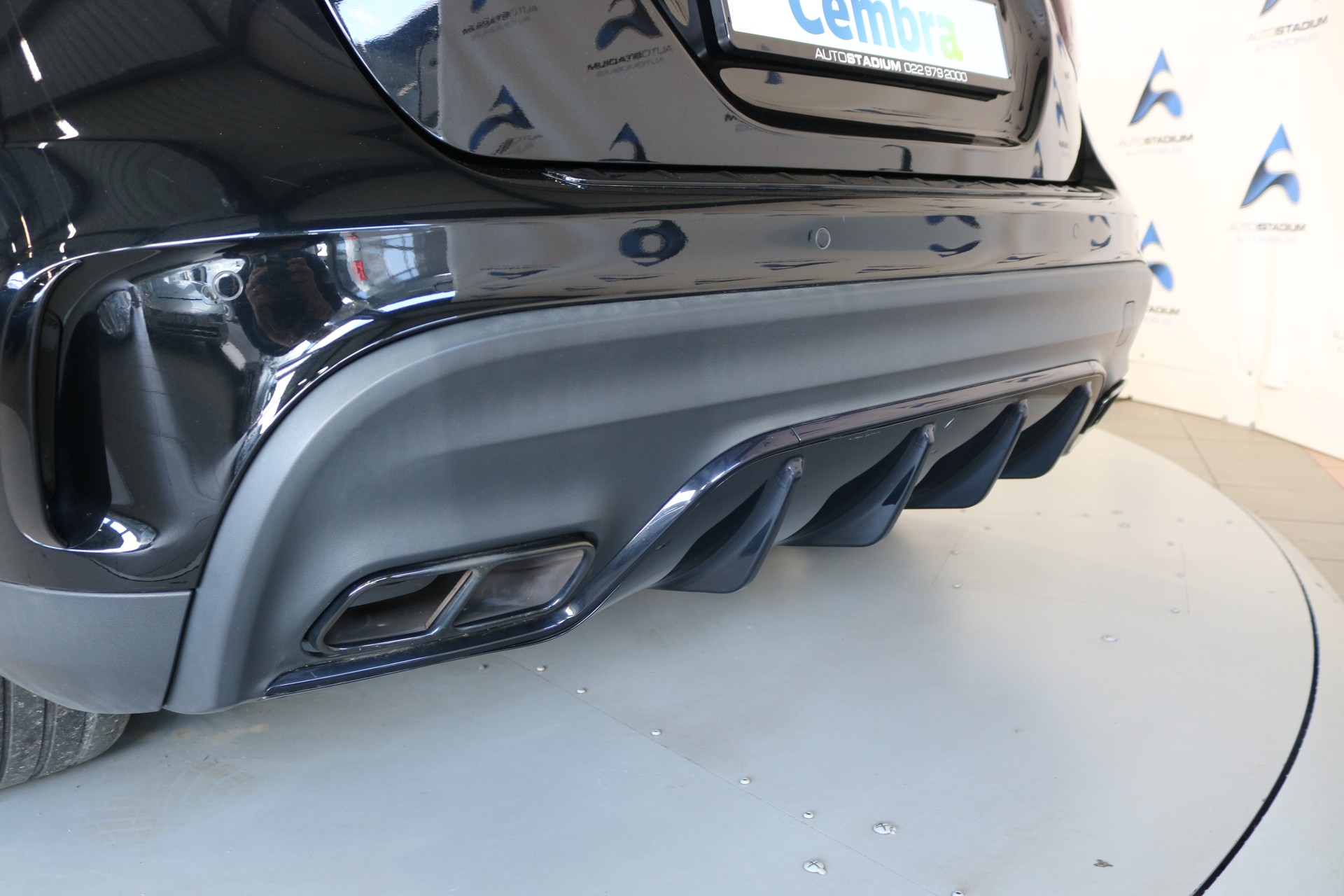 MERCEDES-BENZ GLA 45 AMG Night Edition 4Matic 7G-DCT-image-33
