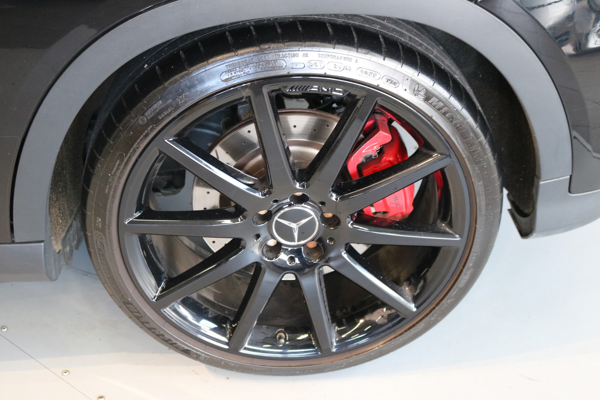 MERCEDES-BENZ GLA 45 AMG Night Edition 4Matic 7G-DCT-image-24