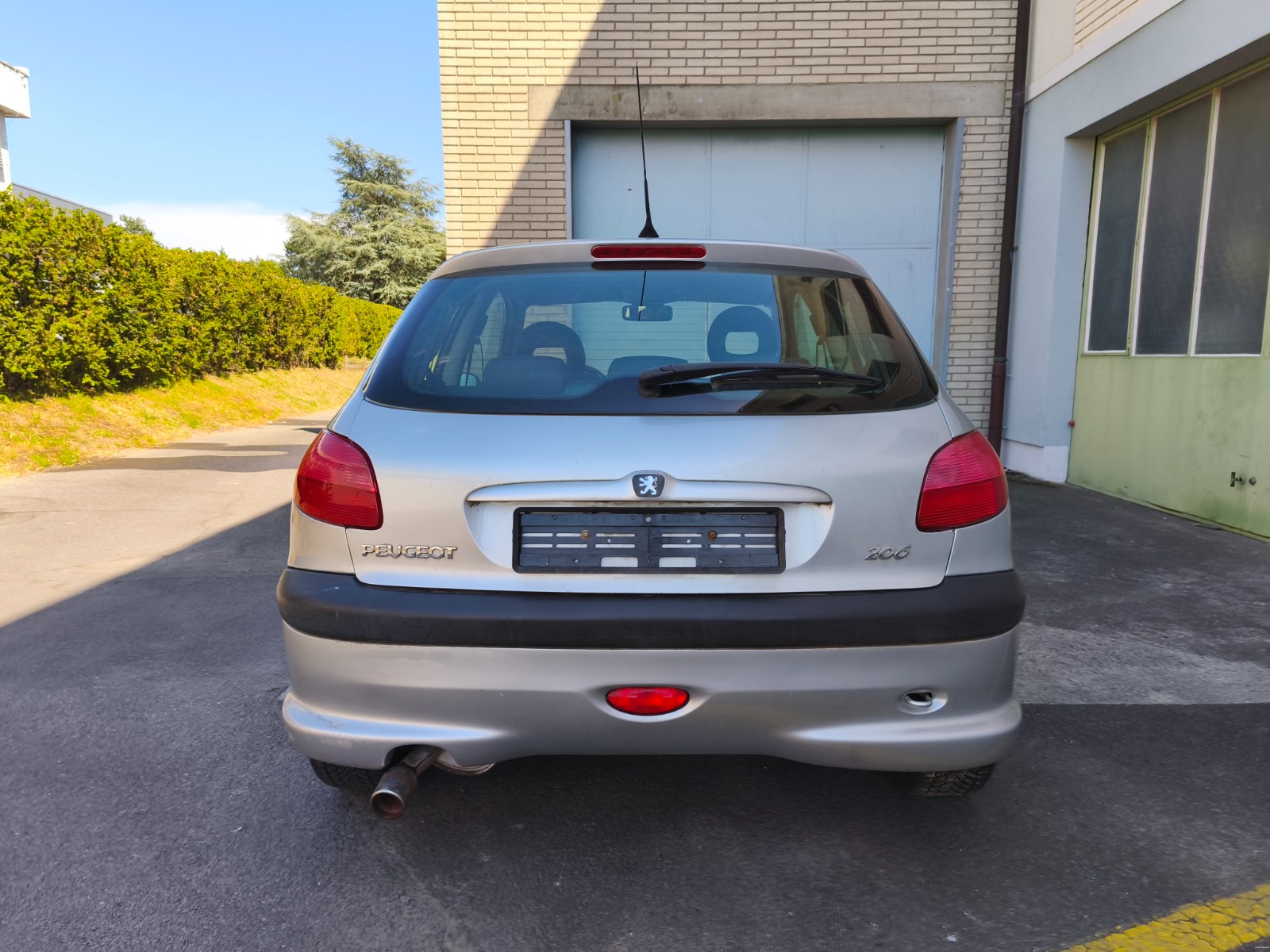 PEUGEOT 206 1.6 16V (XT) Premium-image-4