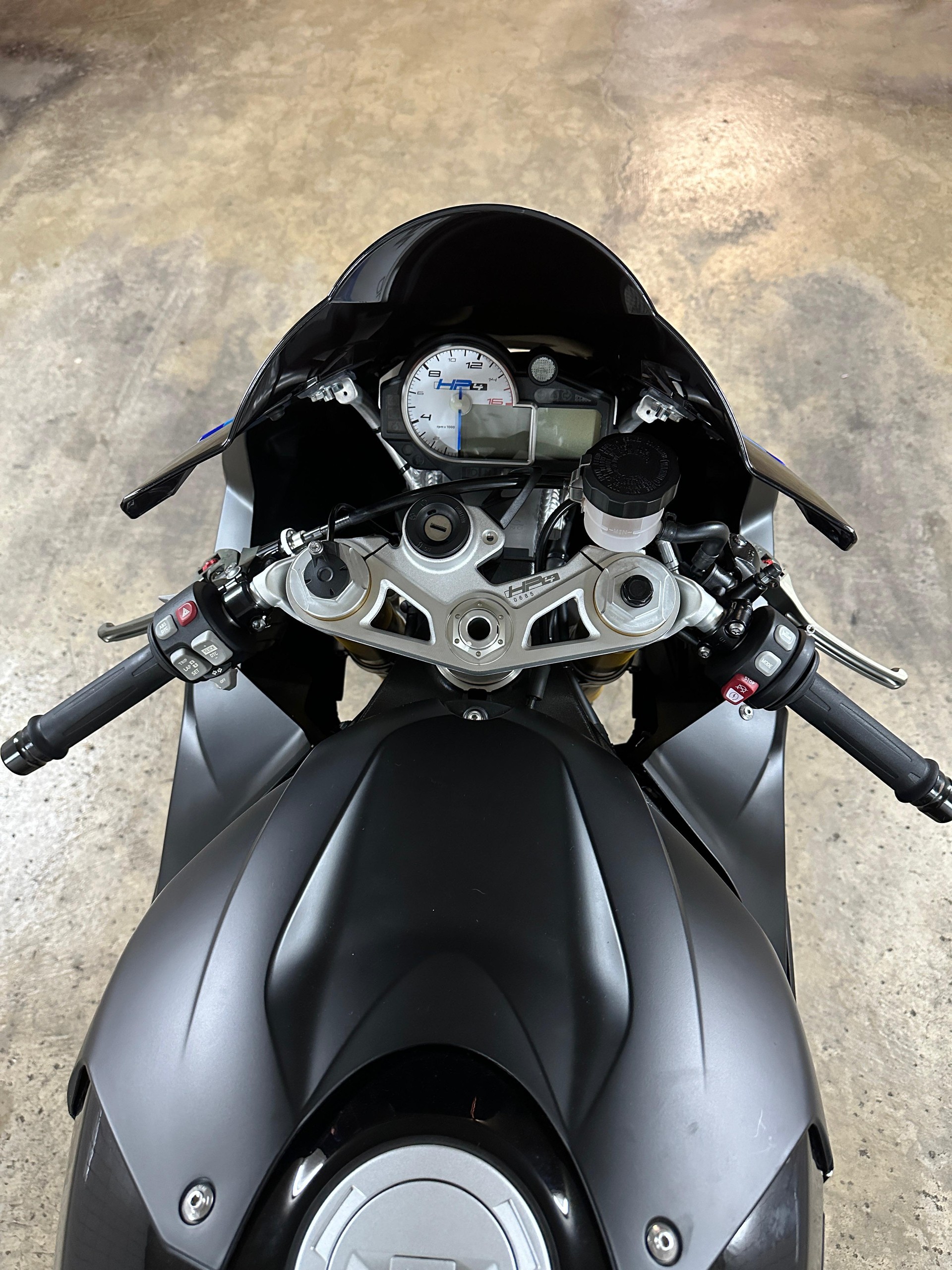 BMW HP4 ABS + DTC-image-3