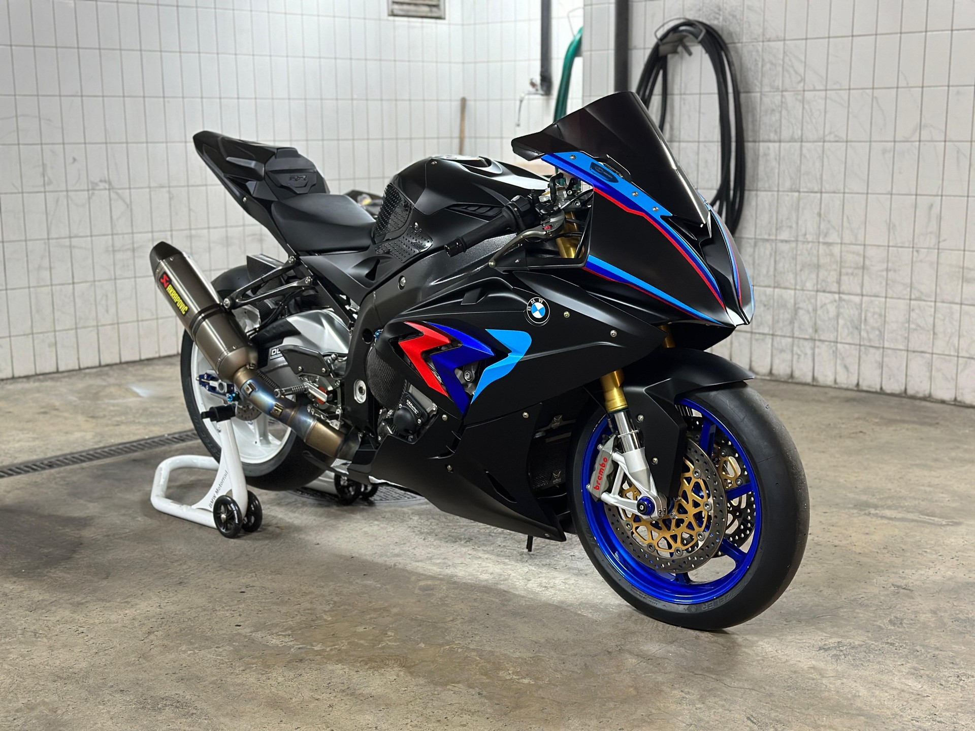 BMW HP4 ABS + DTC-image-1